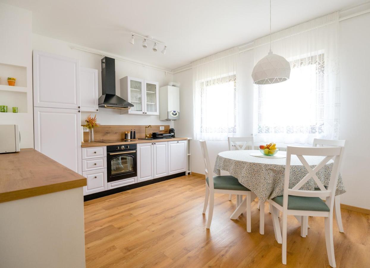 Tonka Apartment พูลา ภายนอก รูปภาพ